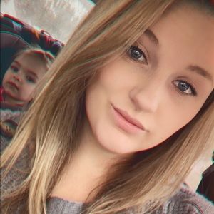 Meet your Posher, Kelsy